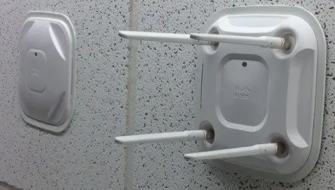 Монтажный комплект Cisco AIR-AP-BRACKET-3= Монтажный комплект Cisco AIR-AP-BRACKET-3=